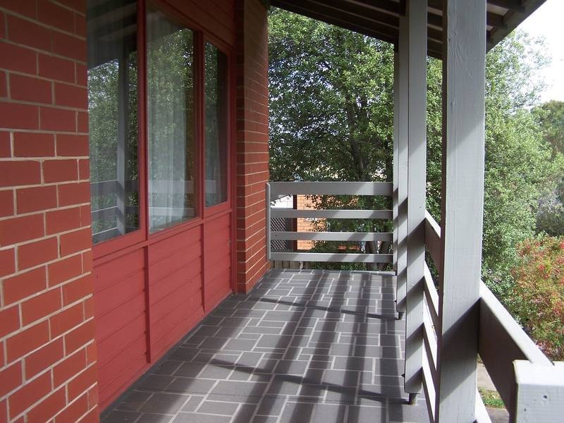 8 ILLAWONG DRIVE, Mount Gambier SA 5290