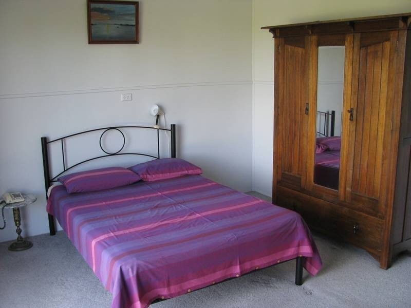 2 SARGEANT STREET, Beachport SA 5280