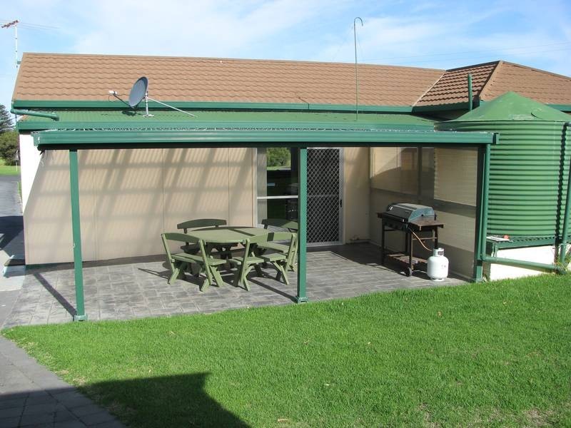 2 SARGEANT STREET, Beachport SA 5280