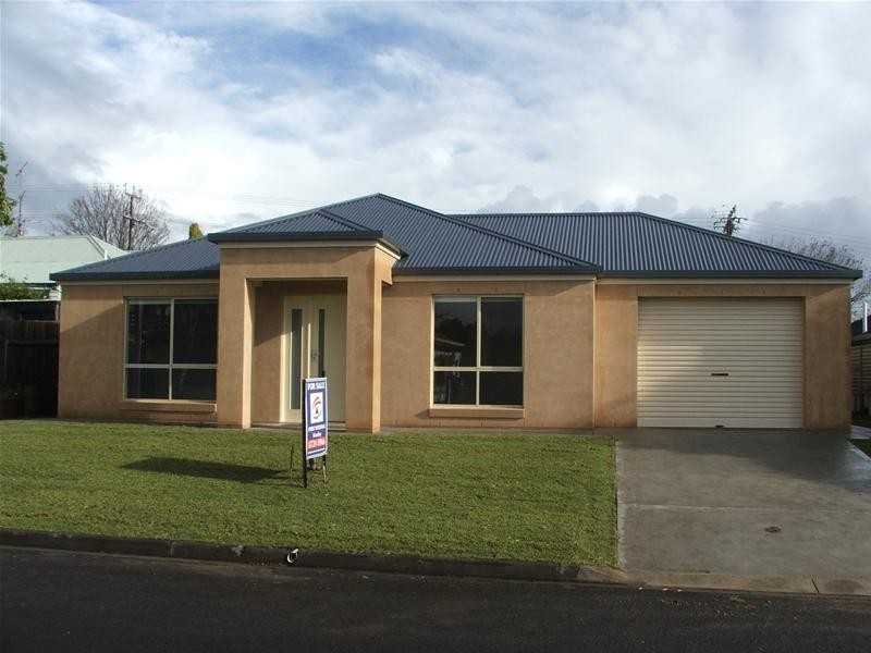 2 Howland Street, Mount Gambier SA 5290