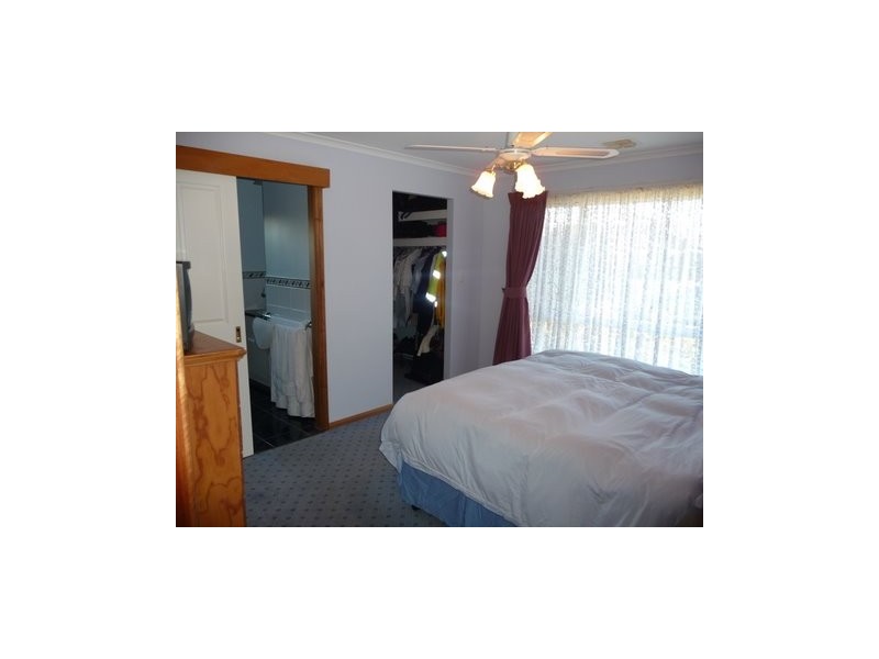 7 Braxton Close, Mount Gambier SA 5290