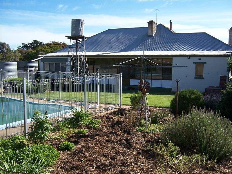 Pine Park South, Riddoch Highway, Naracoorte SA 5271