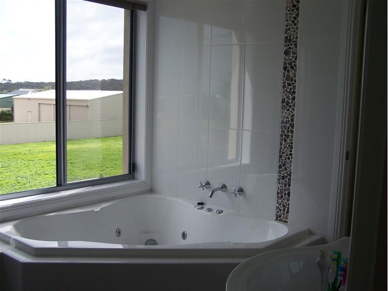 138 Sea Parade, Port Macdonnell SA 5291