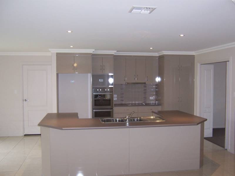 29 Parkway Avenue, Mount Gambier SA 5290