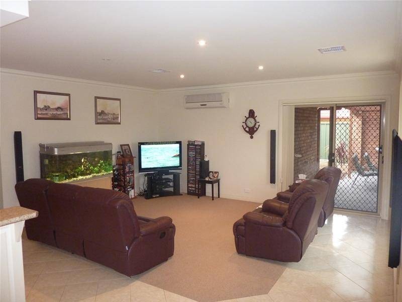 18 Matthew Flinders Way, Mount Gambier SA 5290