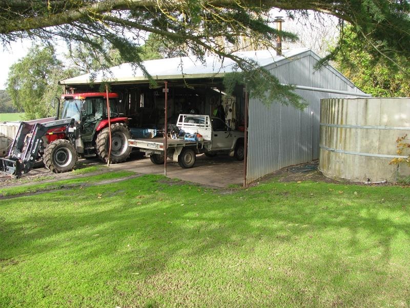 CA10 Uptons Road, Strathdownie VIC 3312