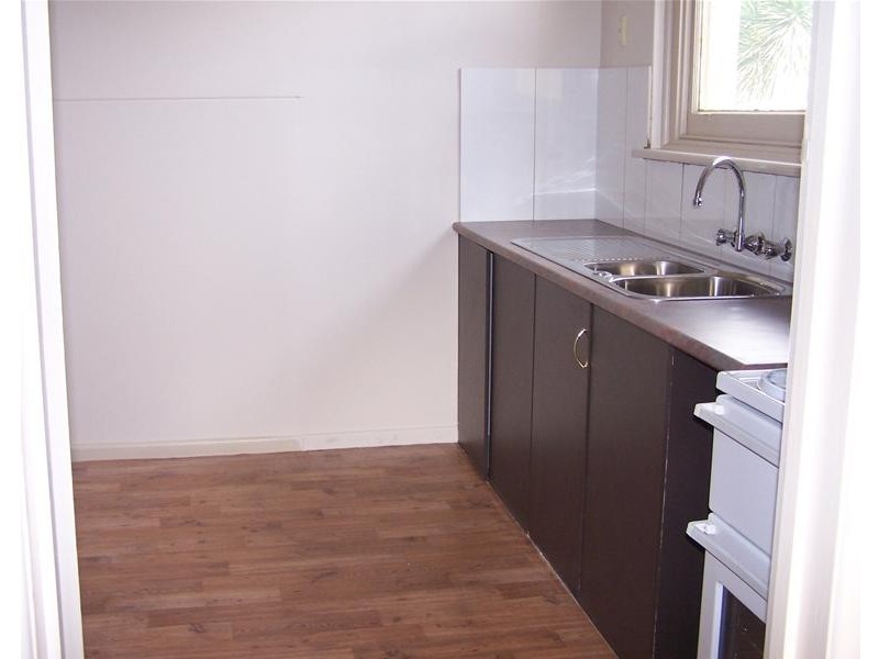 8 Holder Street, Mount Gambier SA 5290