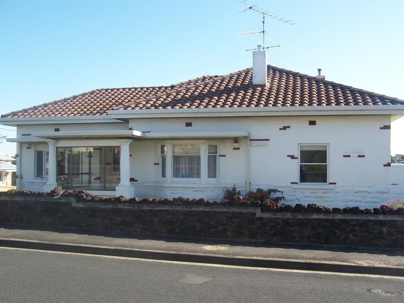 2 Wyatt Street, Mount Gambier SA 5290