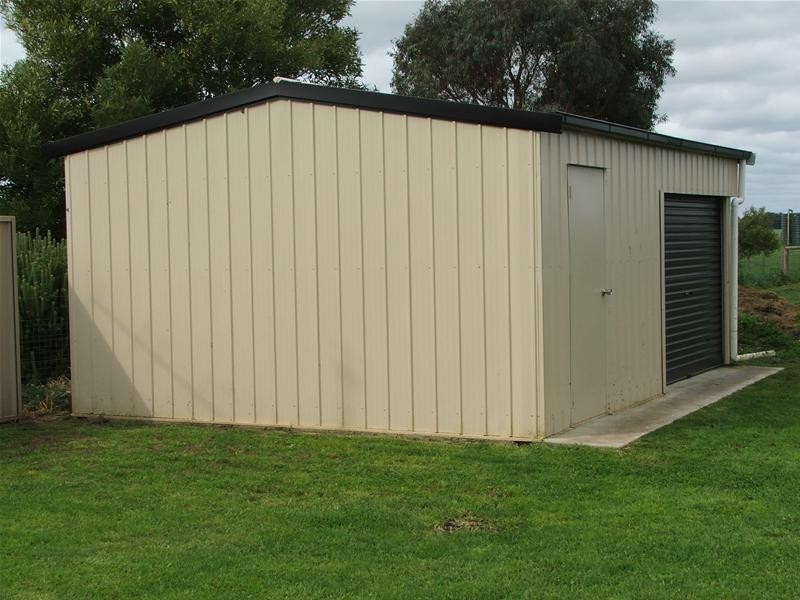 16 Yahl Main Road, Yahl SA 5291