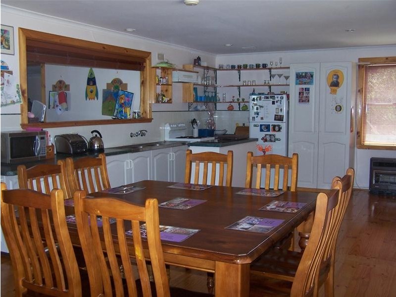 5 Springs Road, Port Macdonnell SA 5291