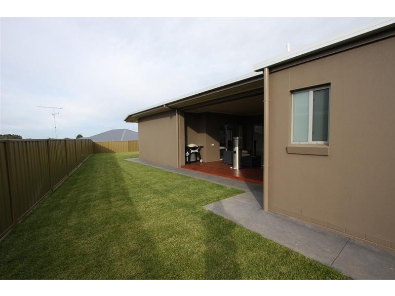 9 Hilltop Avenue, Mount Gambier SA 5290