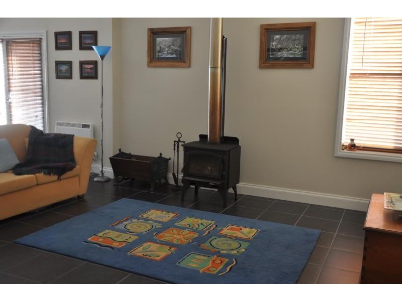 95 Meylin Street, Port Macdonnell SA 5291
