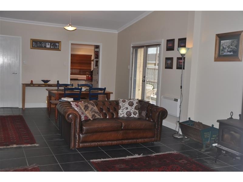 95 Meylin Street, Port Macdonnell SA 5291