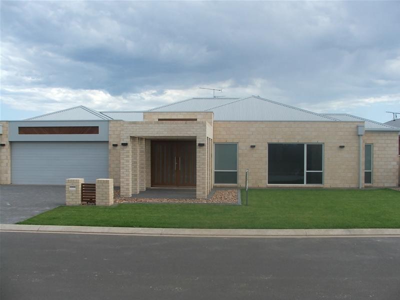 25 Hilltop Avenue, Mount Gambier SA 5290