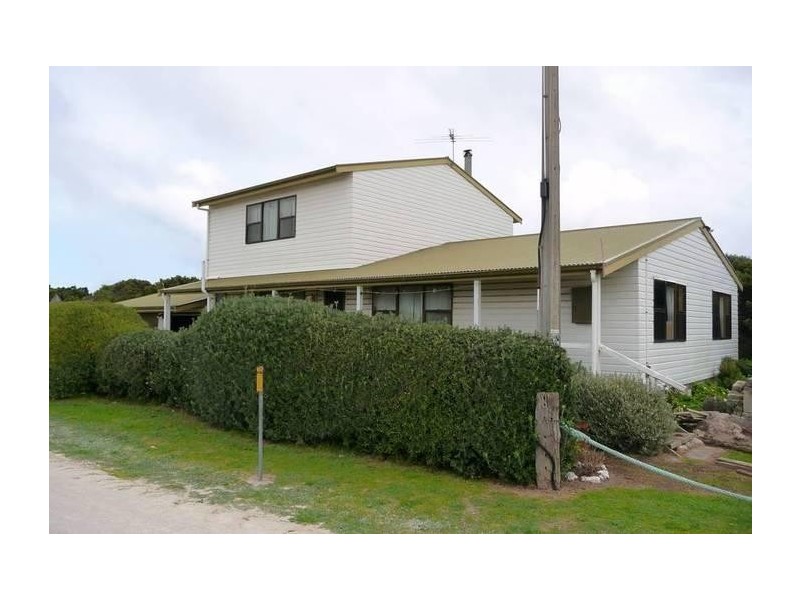 18 Cape Douglas Road, Cape Douglas SA 5291