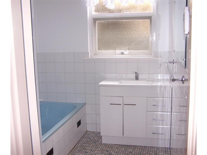 8 Hillcrest Avenue, Mount Gambier SA 5290