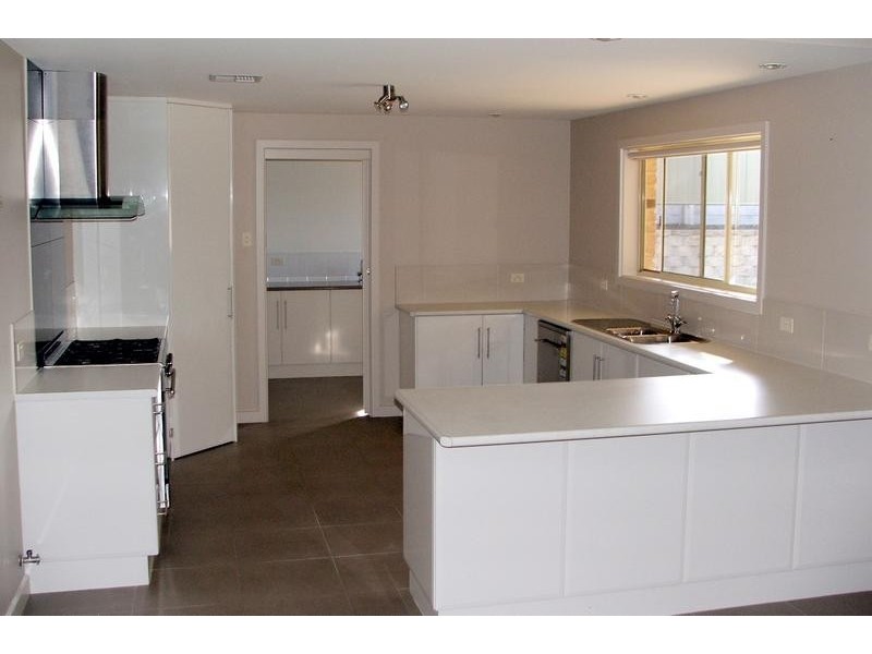 4 Silverbrook Avenue, Mount Gambier SA 5290