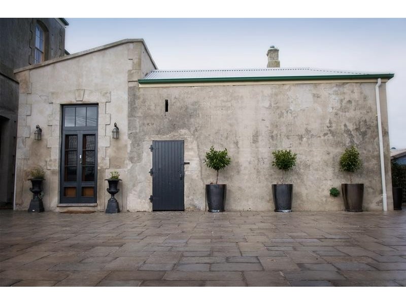 3 Charles Street, Port Macdonnell SA 5291