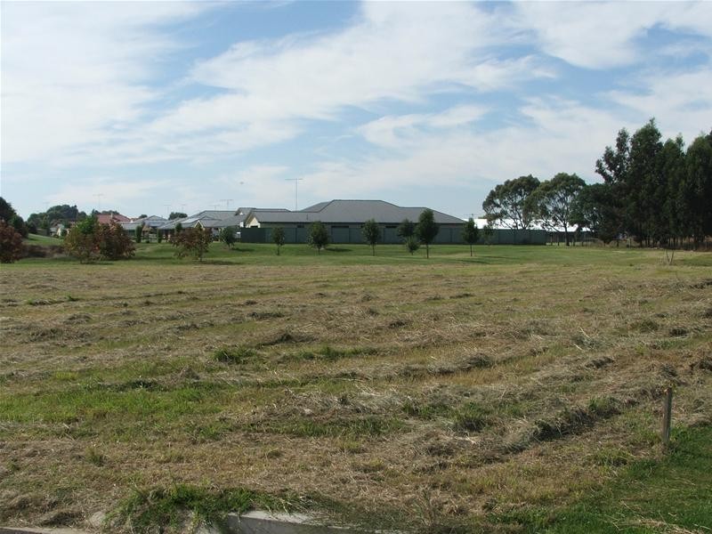 8 John Powell Drive, Mount Gambier SA 5290