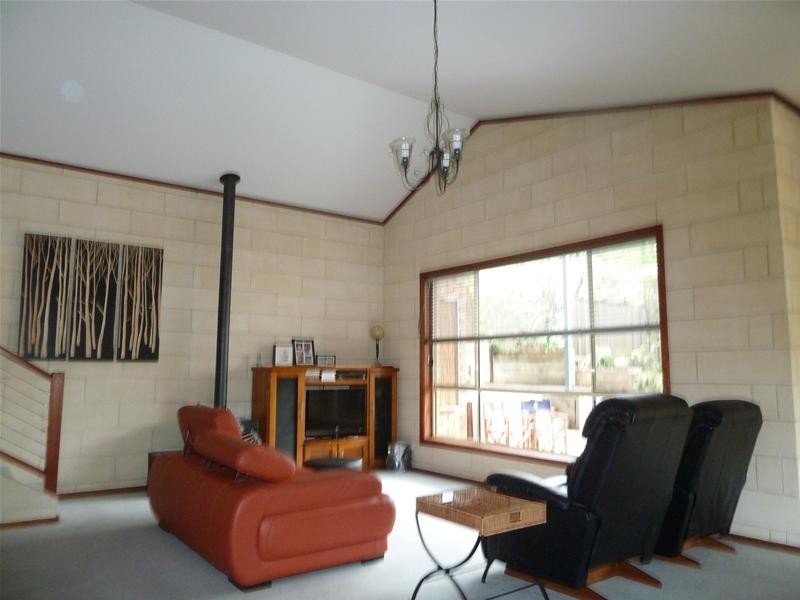 12 Tawarri Crescent, Mount Gambier SA 5290