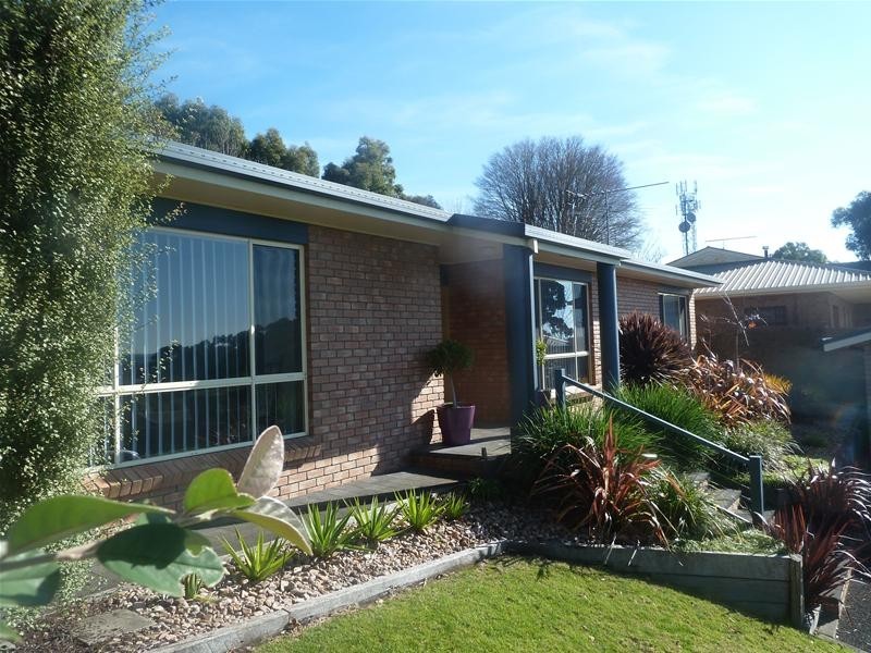 12 Tawarri Crescent, Mount Gambier SA 5290