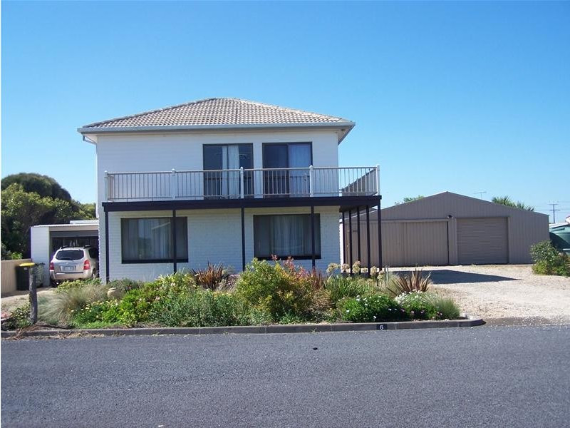 69 Admella Street, Port Macdonnell SA 5291