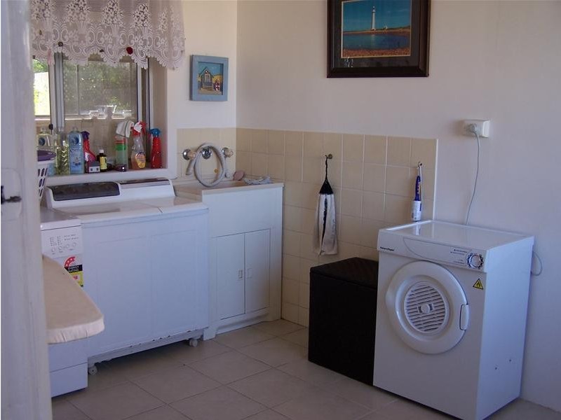 69 Admella Street, Port Macdonnell SA 5291