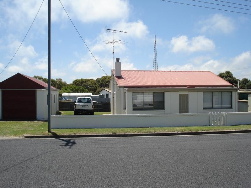 4 Compton Street, Port Macdonnell SA 5291