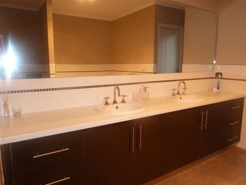 8 Houston Drive, Mount Gambier SA 5290