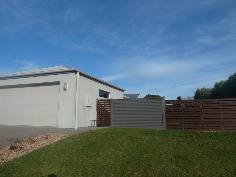 8 Houston Drive, Mount Gambier SA 5290