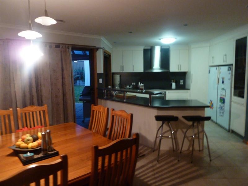 17 Lakewood Avenue, Mount Gambier SA 5290