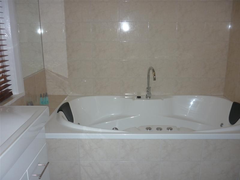 9 Wyatt Street, Mount Gambier SA 5290