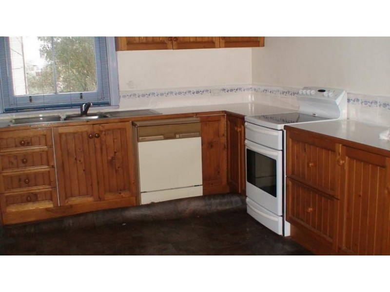 4 Queens Avenue, Mount Gambier SA 5290