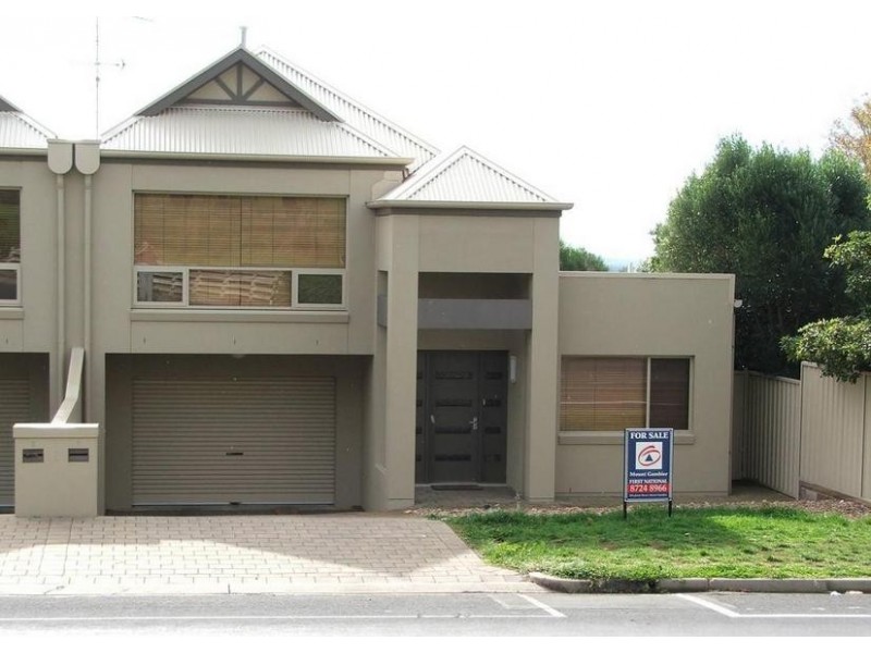 1/8 Lake Terrace West, Mount Gambier SA 5290