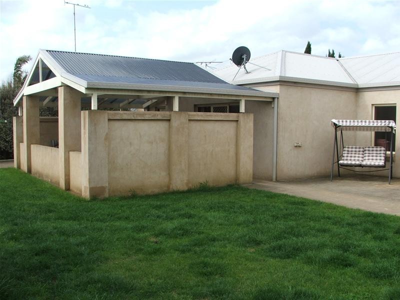 11 Flinders Terrace, Mount Gambier SA 5290