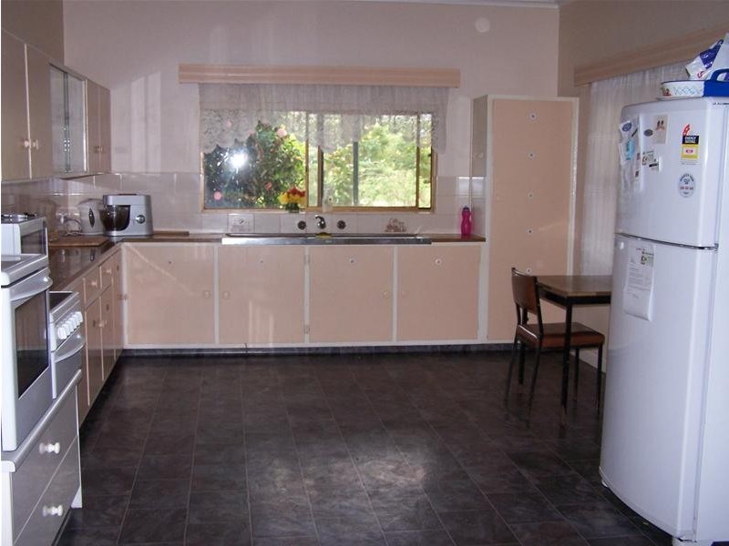 7 Corner Bay/Whitehead Rd, Moorak SA 5291