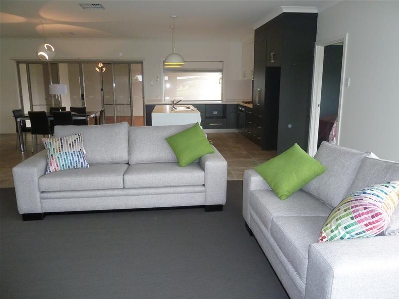 7 Lakewood Avenue, Mount Gambier SA 5290