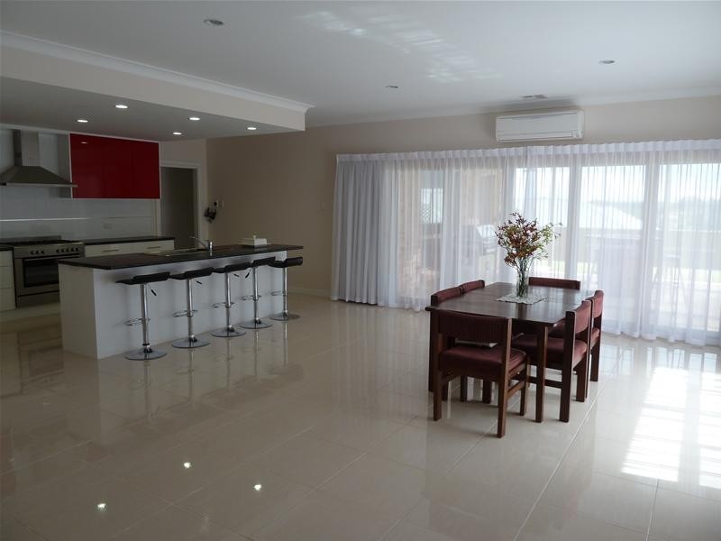 27 Hilltop Avenue, Mount Gambier SA 5290