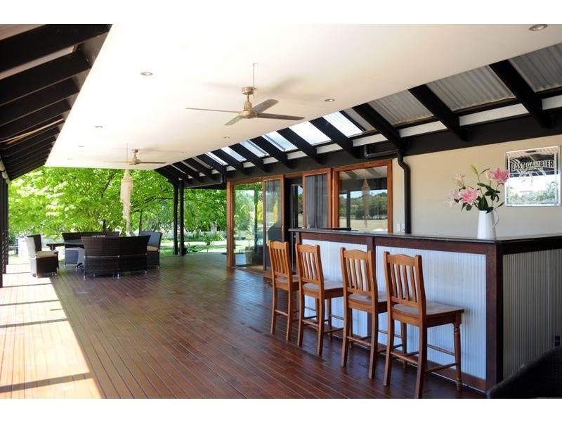 594 Worrolong Road, Worrolong SA 5291