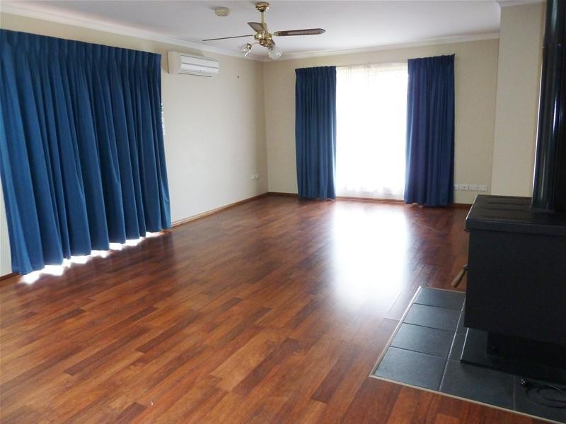 13 Neville Avenue, Mount Gambier SA 5290