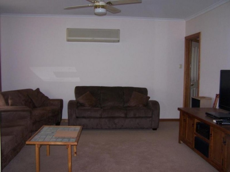 11 Vivienne Avenue, Mount Gambier SA 5290