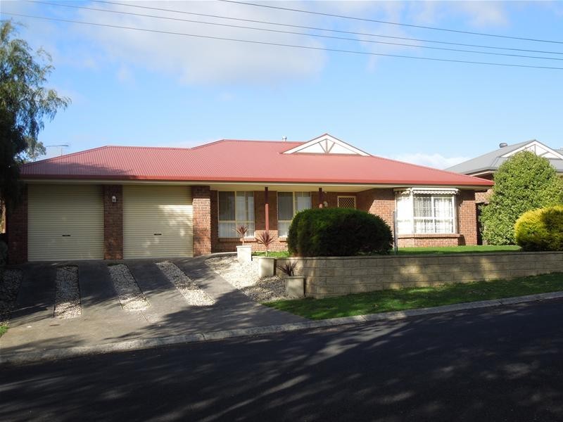 11 Vivienne Avenue, Mount Gambier SA 5290