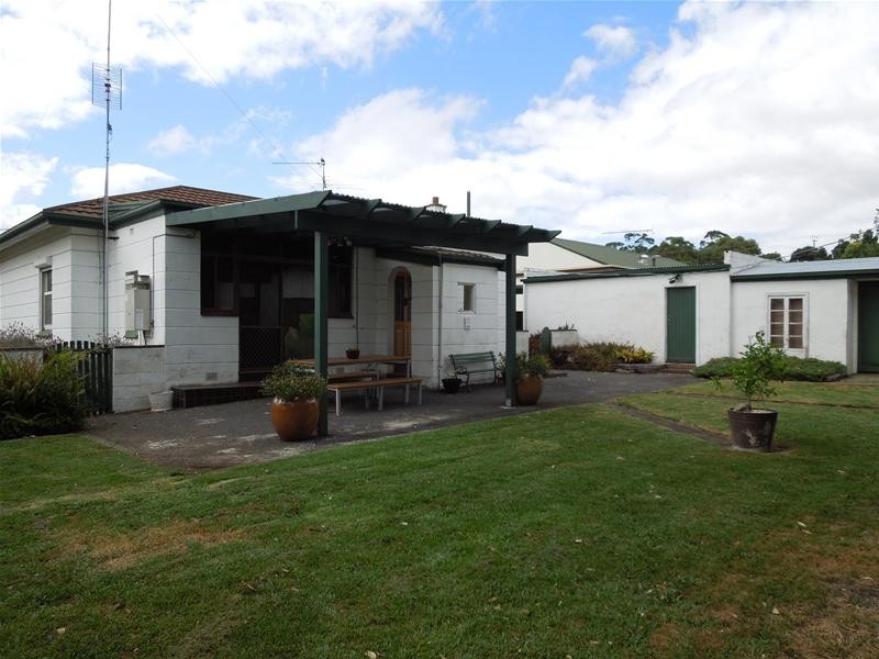 8 Coorara Avenue, Mount Gambier SA 5290