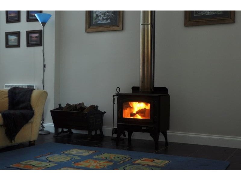 95 Meylin Street, Port Macdonnell SA 5291