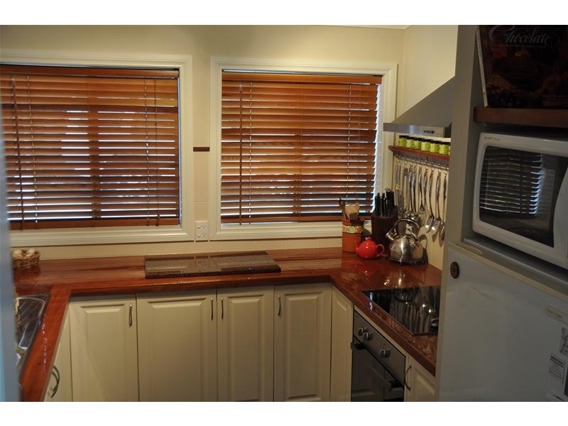 95 Meylin Street, Port Macdonnell SA 5291