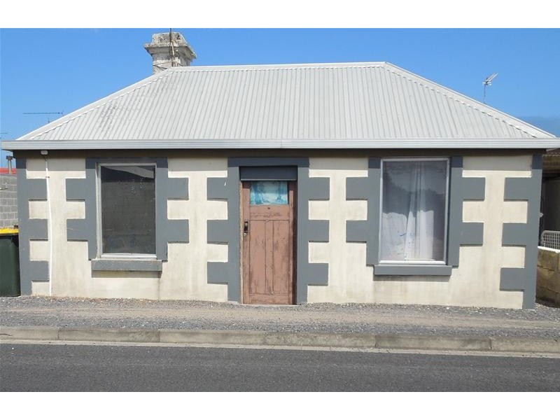 13 Meylin Street, Port Macdonnell SA 5291