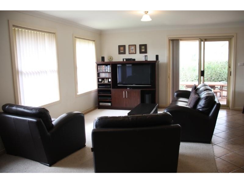 17 Woodcrest Close, Mount Gambier SA 5290