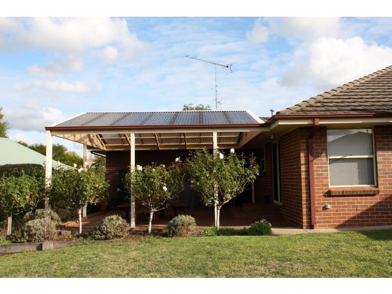 17 Woodcrest Close, Mount Gambier SA 5290