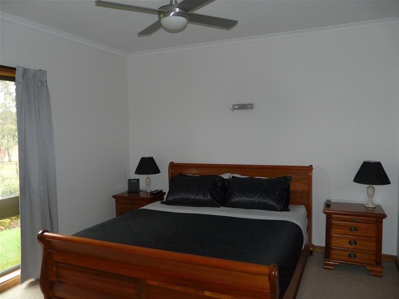 348 Walker Road, Suttontown SA 5291