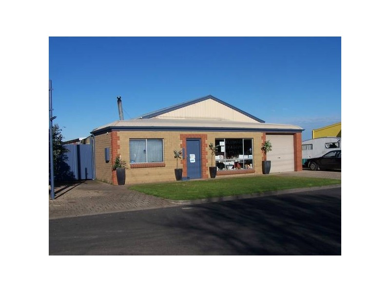 1 oak and wattle st, Mount Gambier SA 5290